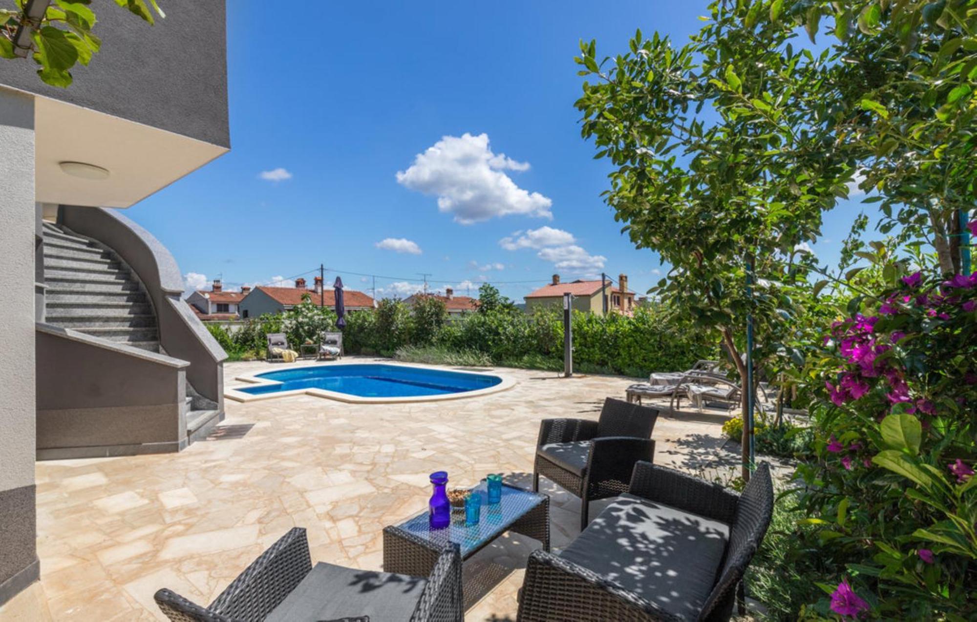 Studio Apartment With Pool Пула Екстер'єр фото